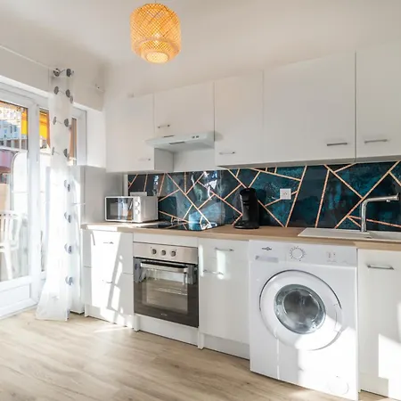 Castel 2 Au Centre De Gare Sncf Apartamento Menton